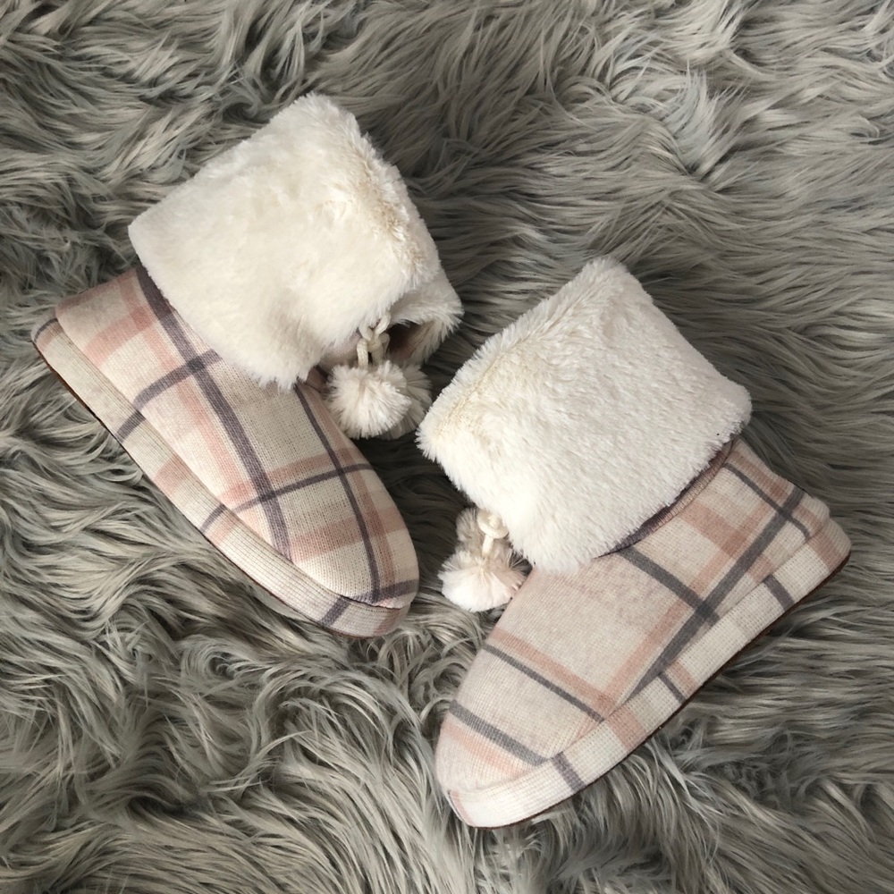NWOT Garage Bootie Slippers